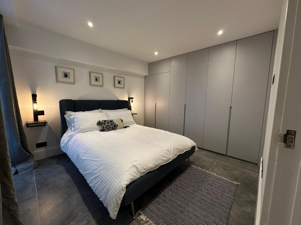 Two Bedroom House In Kilburn London Eksteriør billede