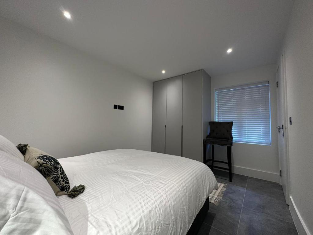 Two Bedroom House In Kilburn London Eksteriør billede
